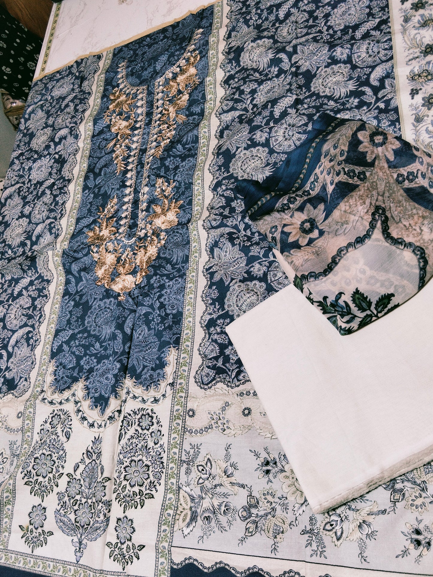 Ethnic lawn 3Pc embroided shirt with plain trouser and chiffon dupatta chiffon dupatta