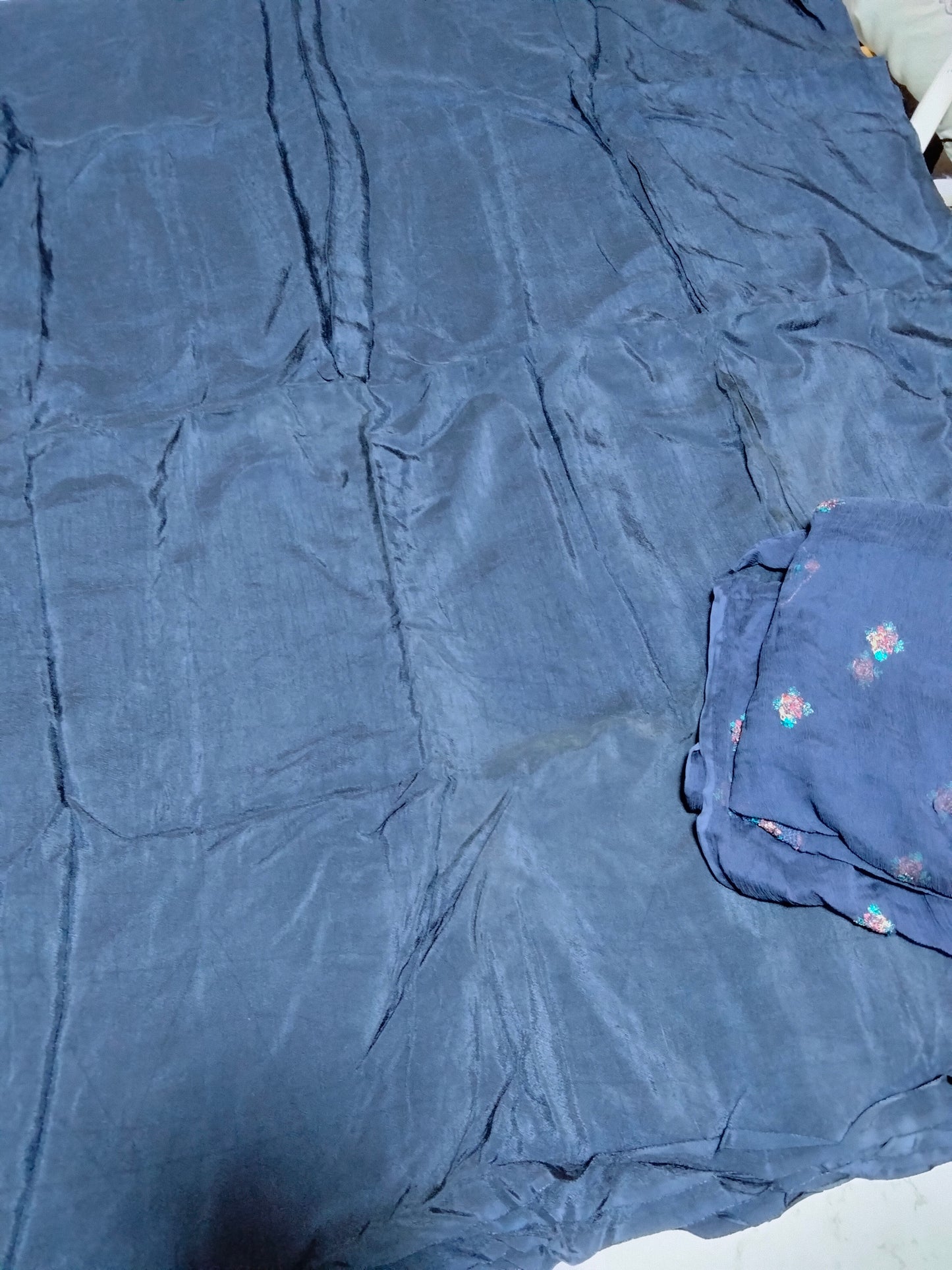 Sale plain row silk +Breeze embroided pure chiffon dupatta