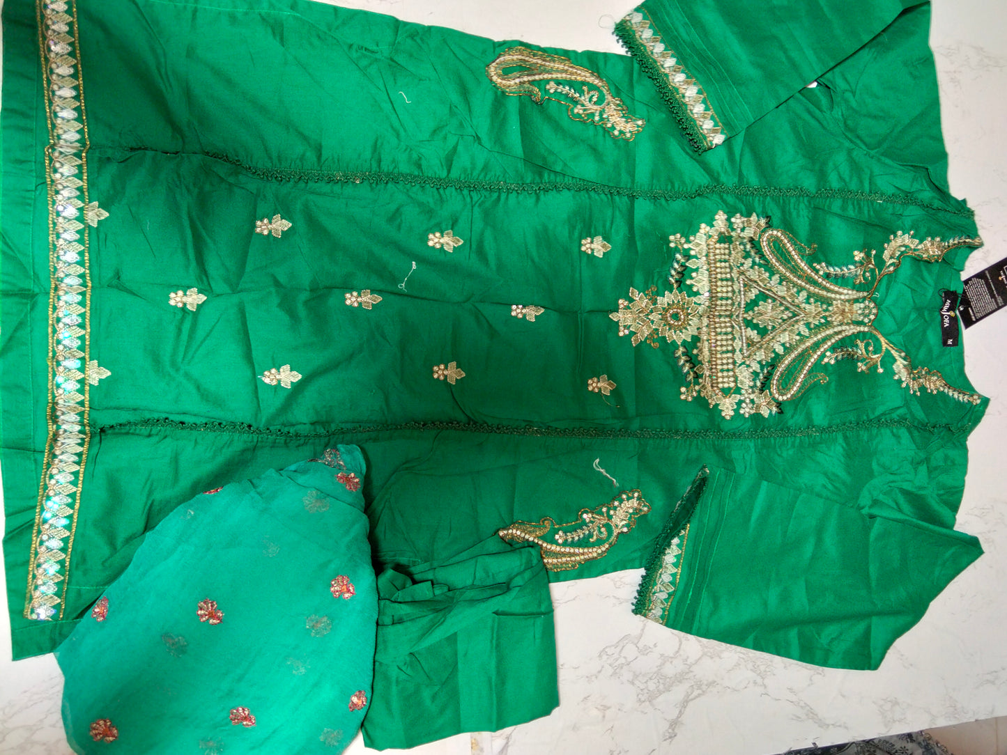 Asim jofa embroided lawn 2pc stitch (Ch. 21) (length. 38) trouser (length. 39) + breeze embroided pure Chiffon Dupatta