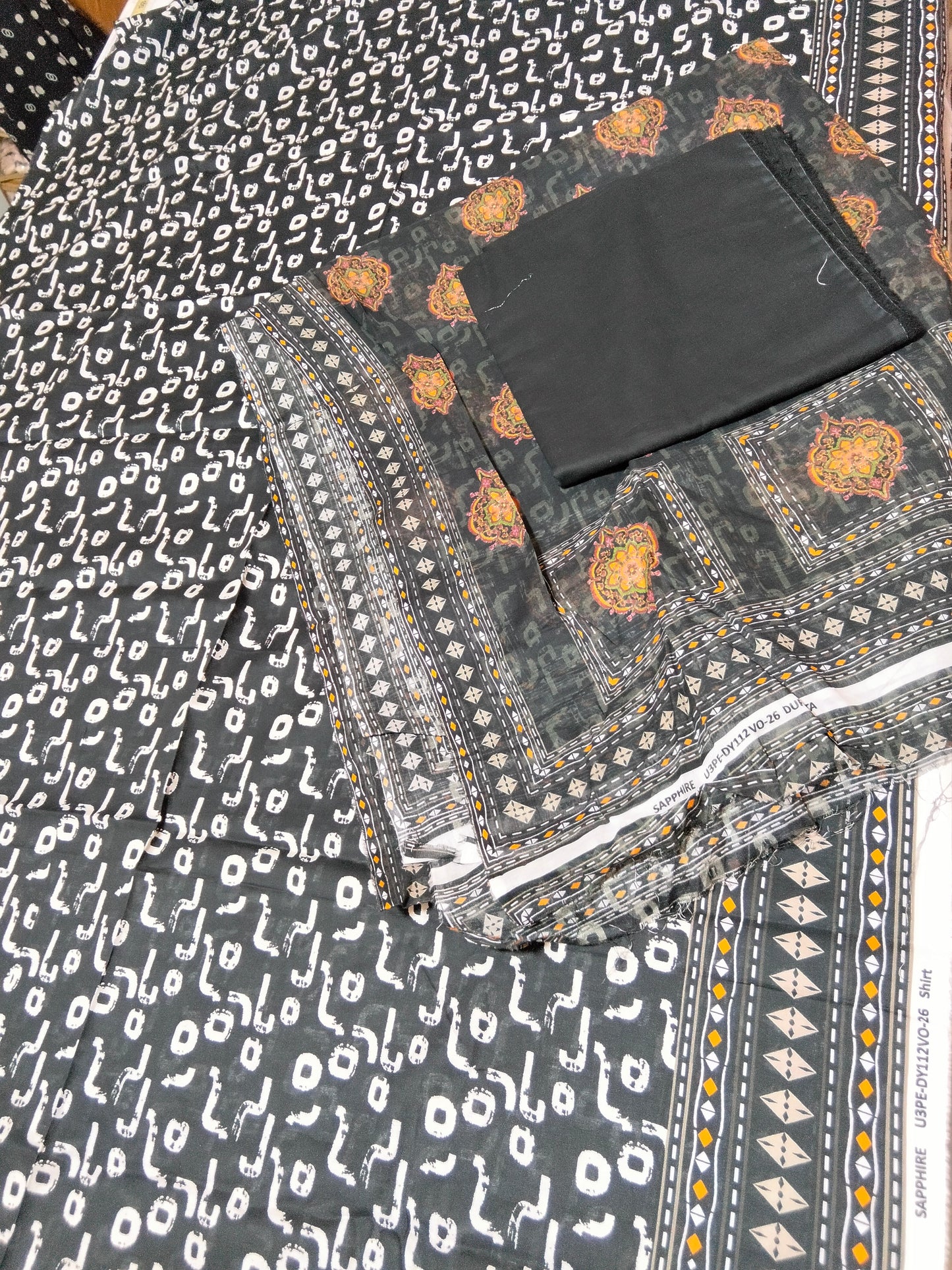Printed Lawn 3pc with plain trouser