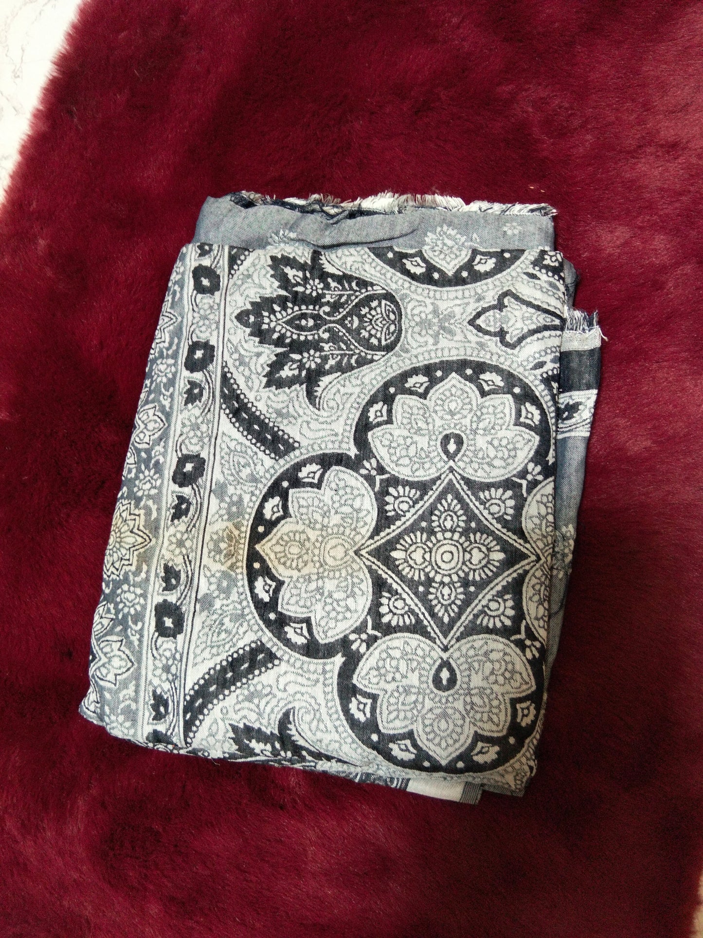 Maria b Shawl minor reduction