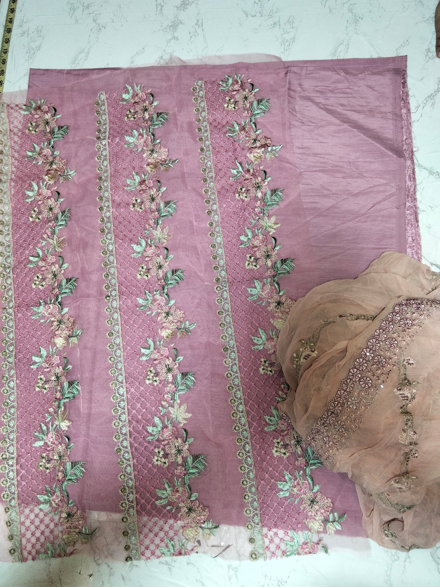 Sale Raw silk 2pc with embroidered Patch+Breeze embroidered pur chiffon dupatta