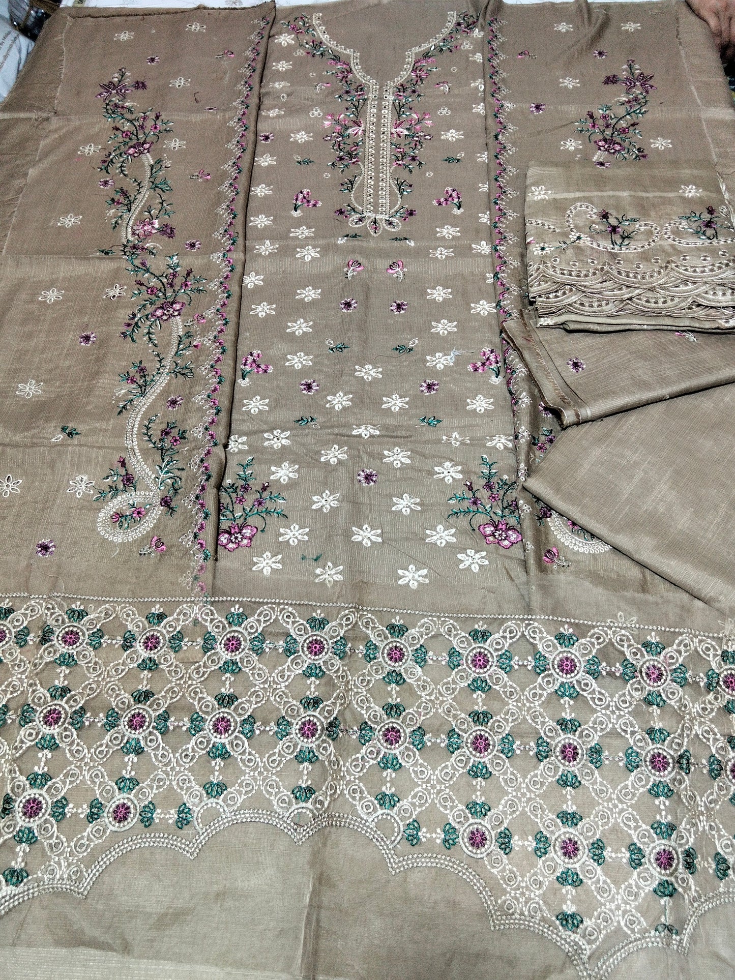 Sale Nureh (Winter) Embroidered 3PC with Ready to wear Dupatta