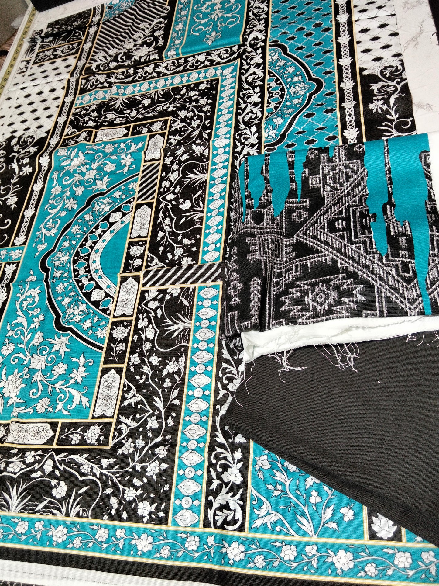 Sale Gul Ahmed printed khaddar 3pc