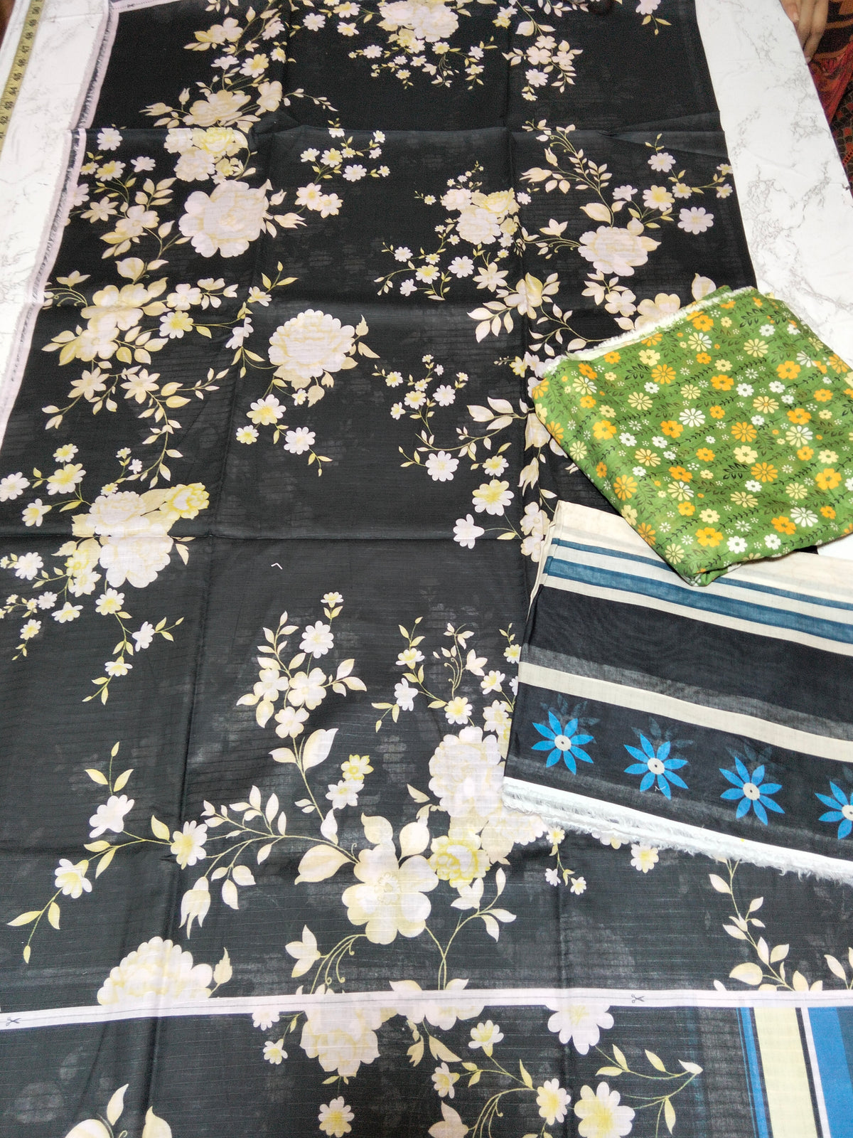 Sale Allover Printed lawn 2pc+ printed lawn 2pc shirt and Dupatta