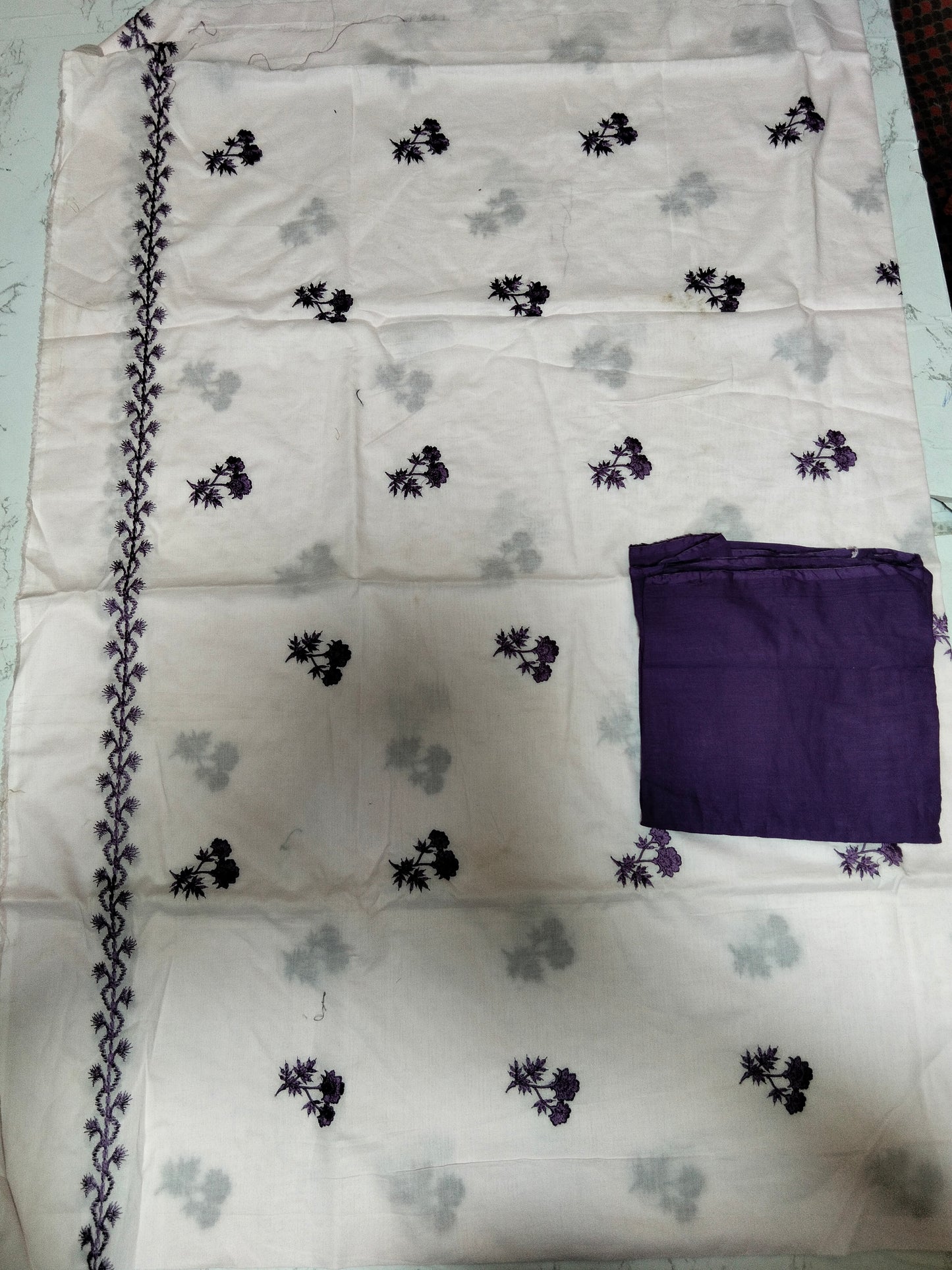 Sale Embroidered lawn 2pc +embroidered dupatta