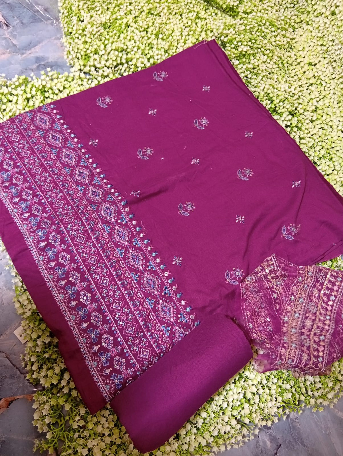 Batik embroided khadar  2pc winter