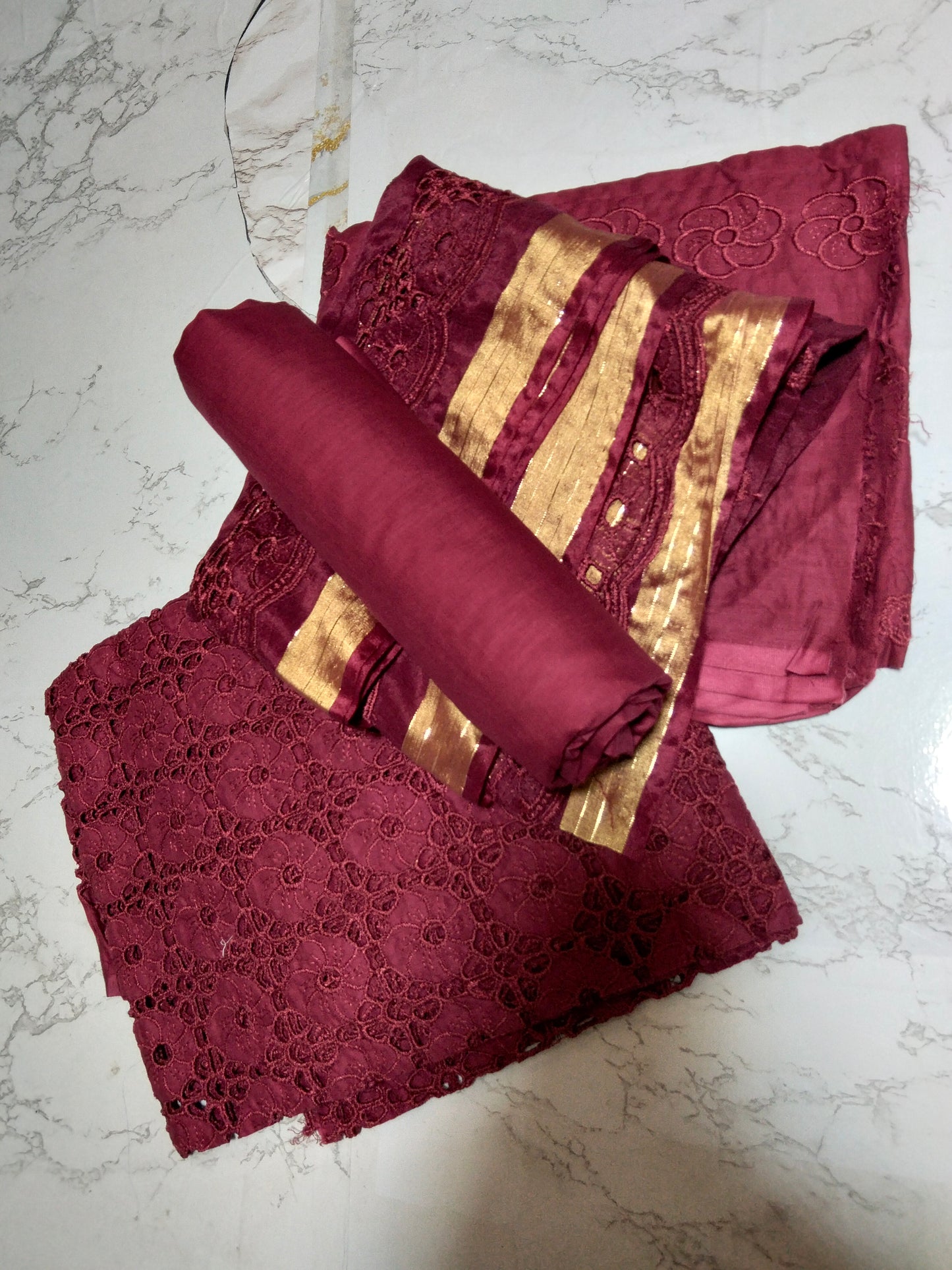 Sale embroided lawn chicken karri 3pc