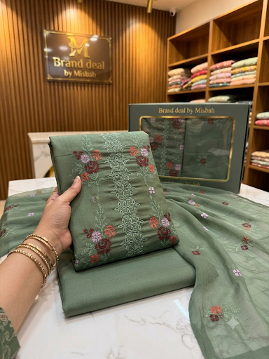 Luxury Karandi embroided 3pc with embroided chiffon duppata plain karandi trouser
