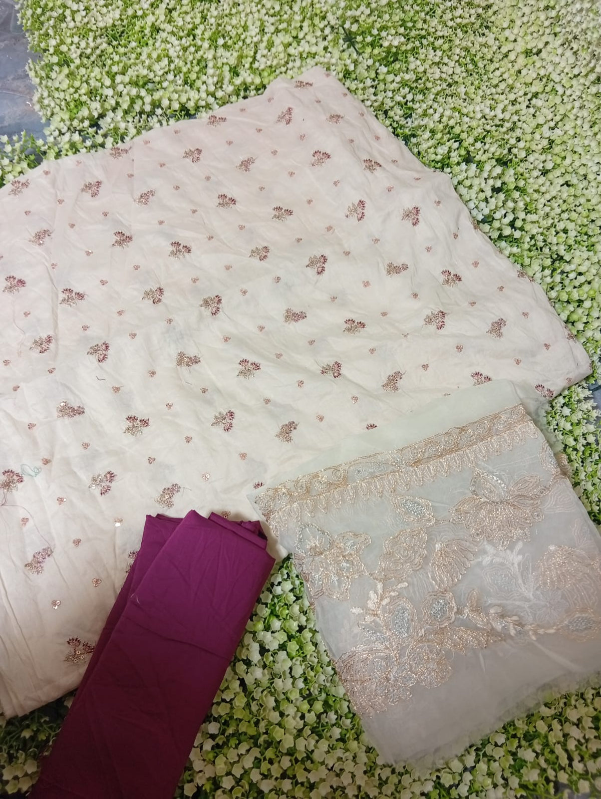 Sale batik embroided lawn 2pc shirt and plain trouser with embroided patches