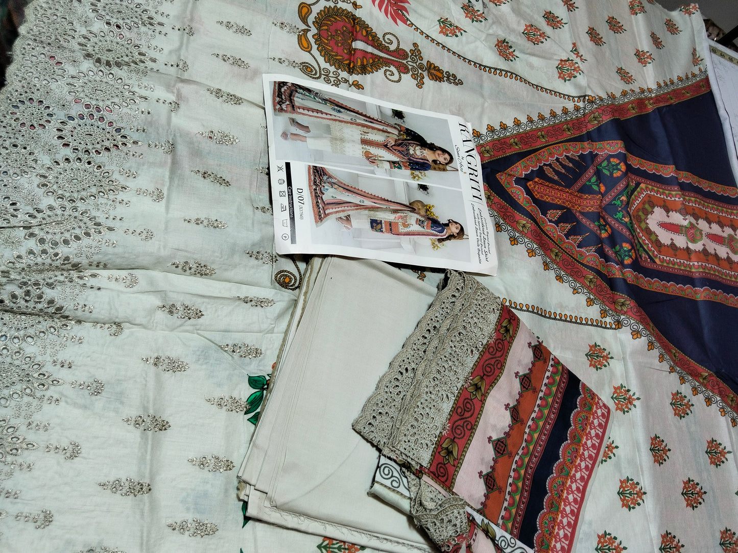 Sale Rangriti embroided lawn 3pc