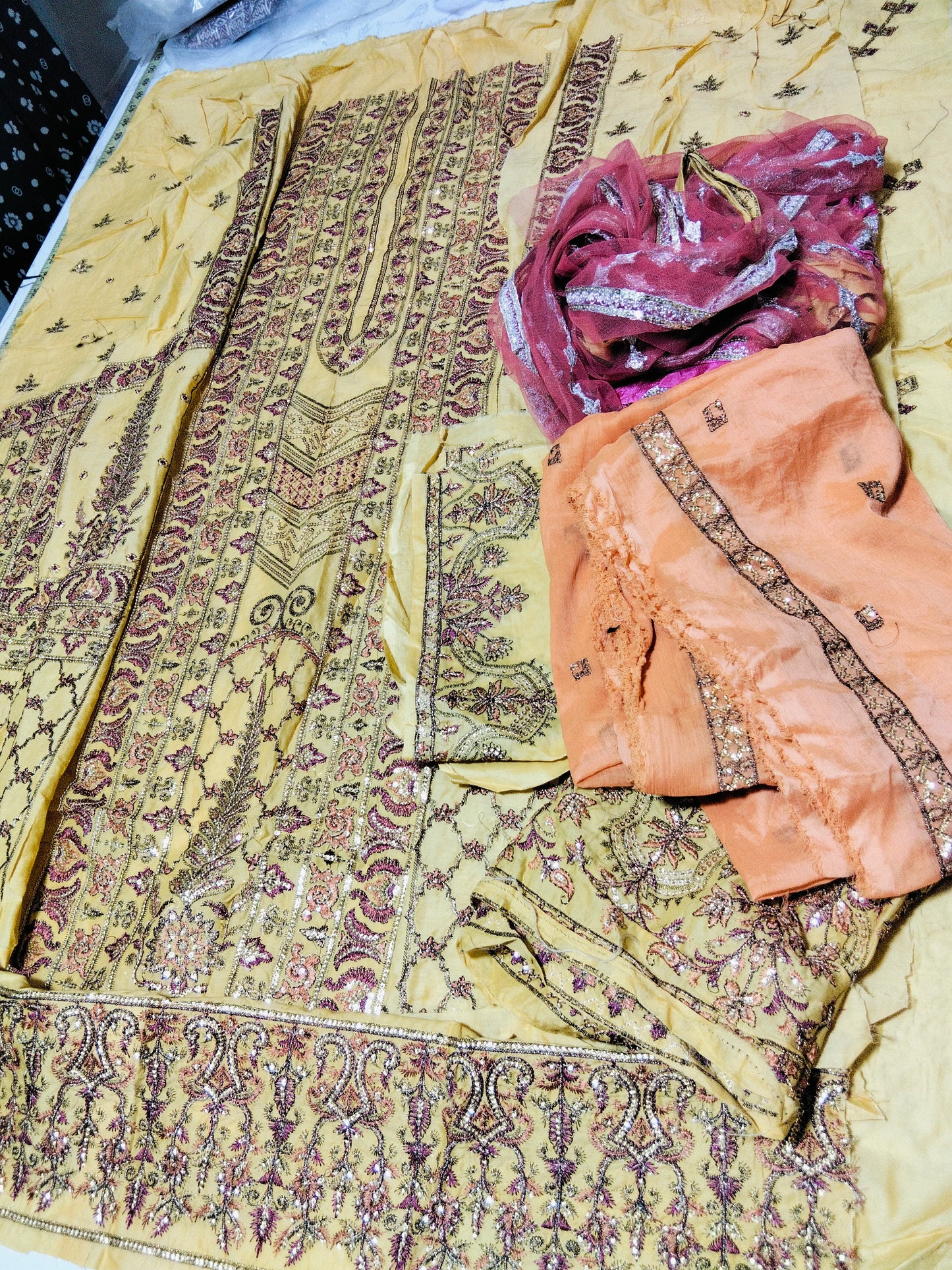 Sale Asim jofa embroided lawn 2pc l+ breeze embroided pure chiffon dupatta