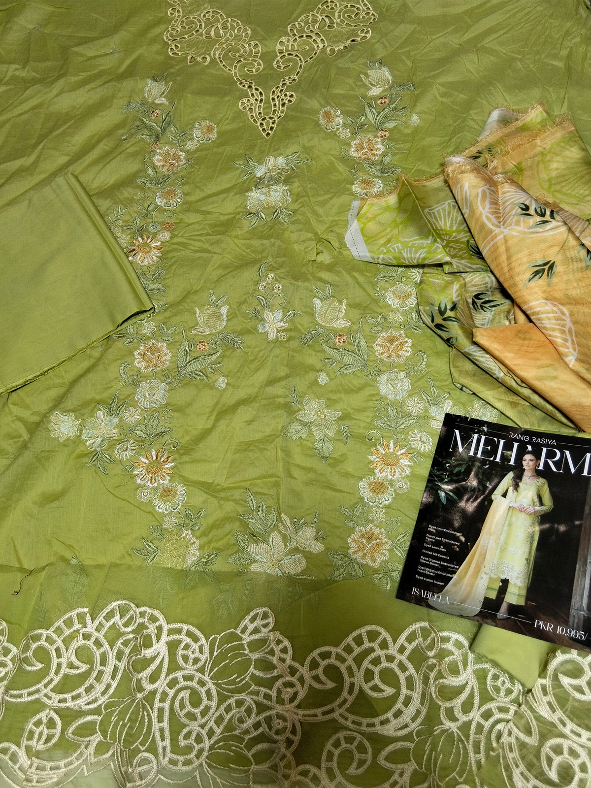 Sale  rang rasiya embroided lawn 3pc with plain trouser and printed silk dupatta with embroided patches (minor def)