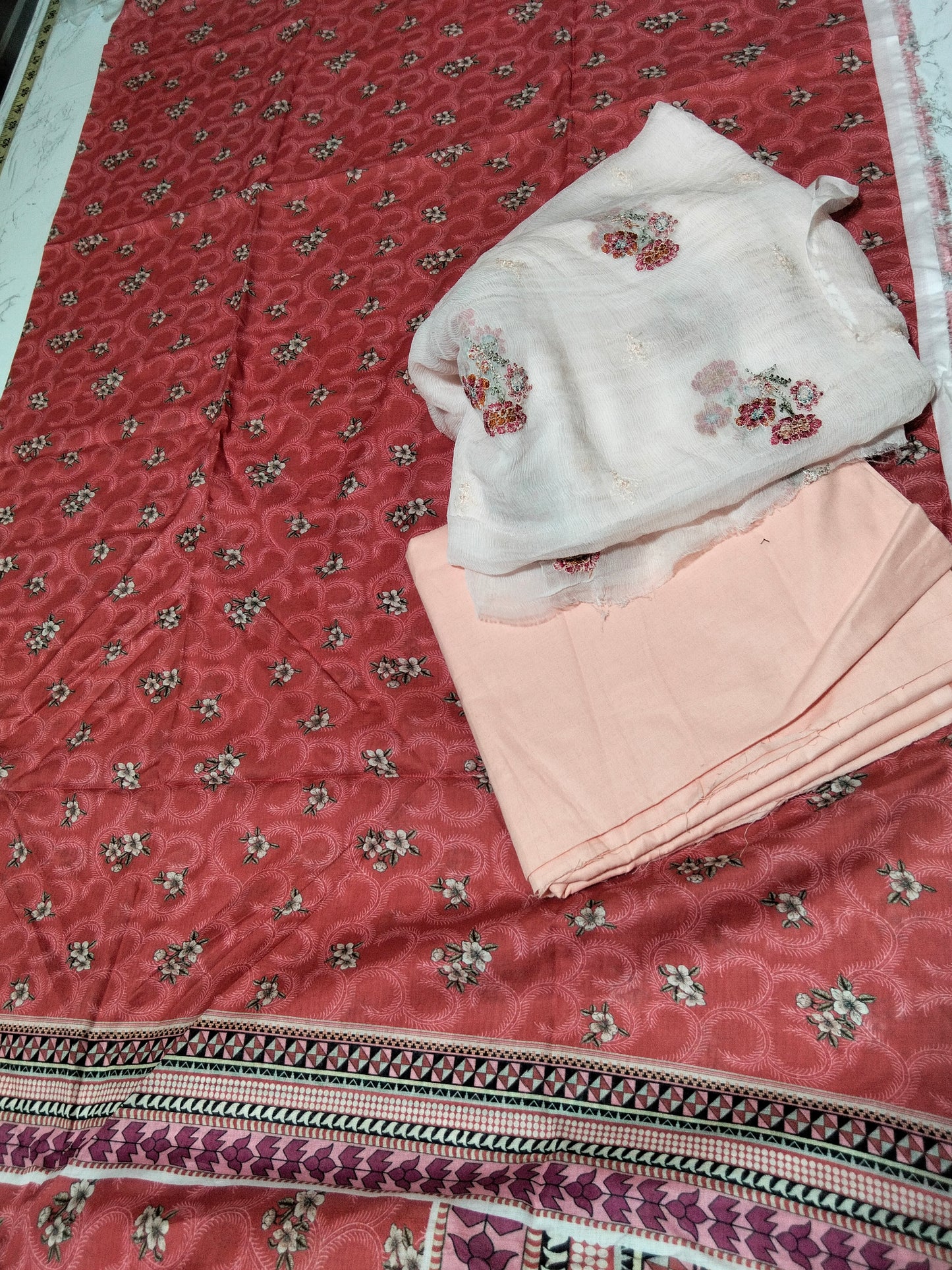 Sale printed lawn 2pc+ breeze embroided pure chiffon dupatta