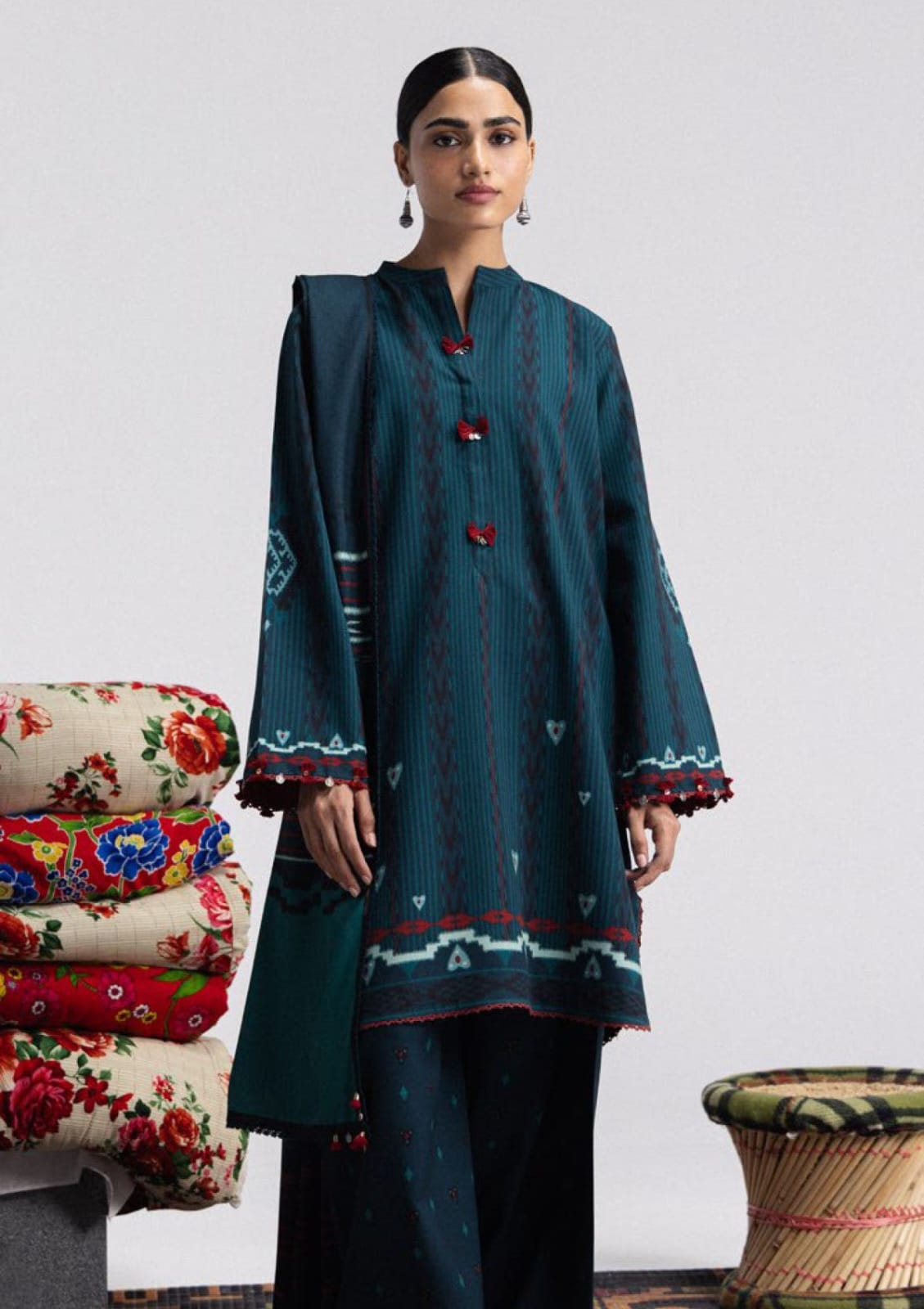 Coco prints by Zara shahjhan  LEELA-10B printed linen 3pc