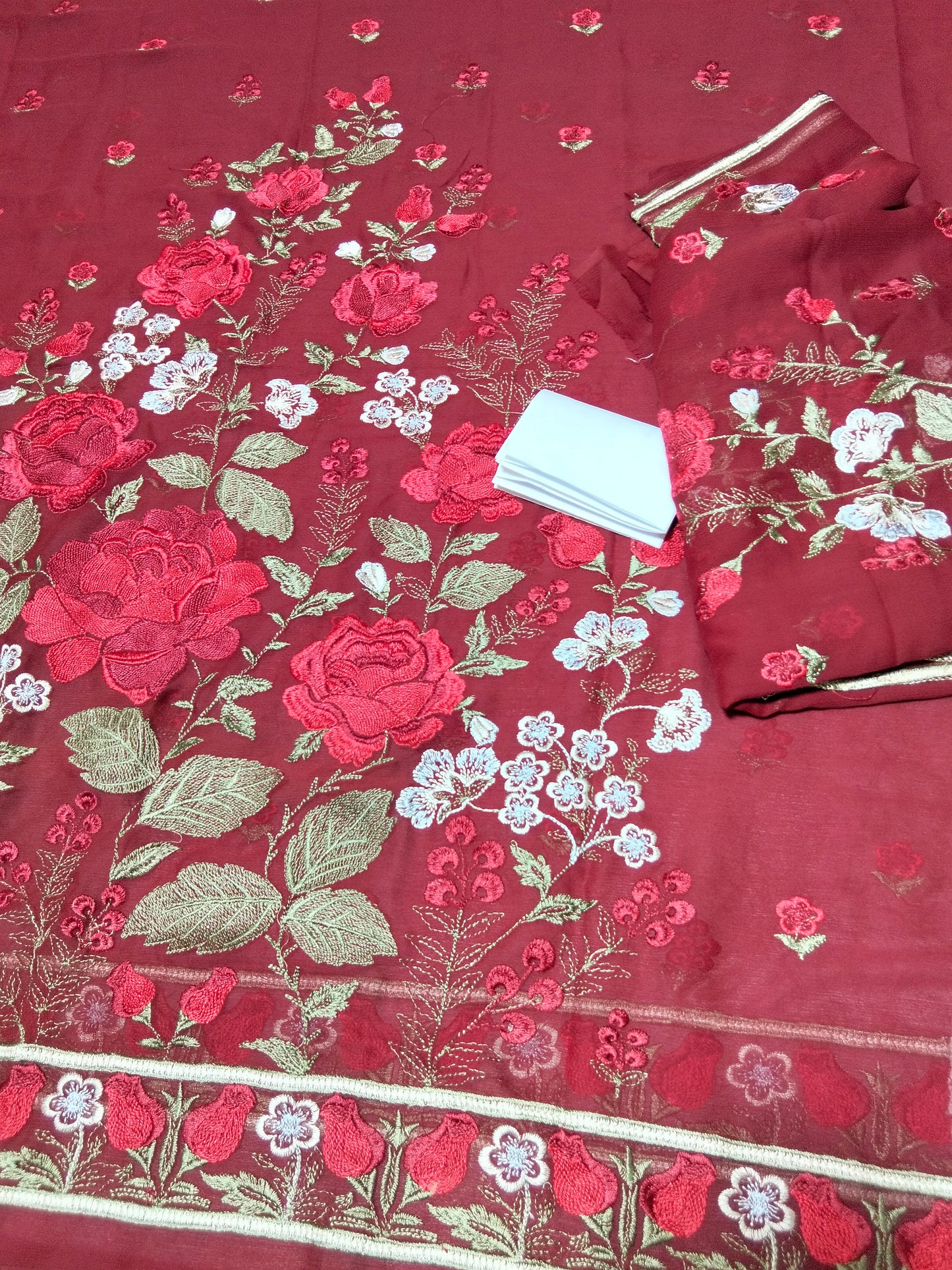 Sale breeze embroided pure chiffon 2pc shirt and dupatta