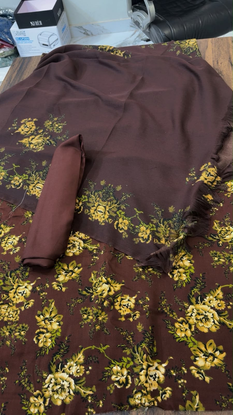 Marina 3pc with printed light weight wool shawl