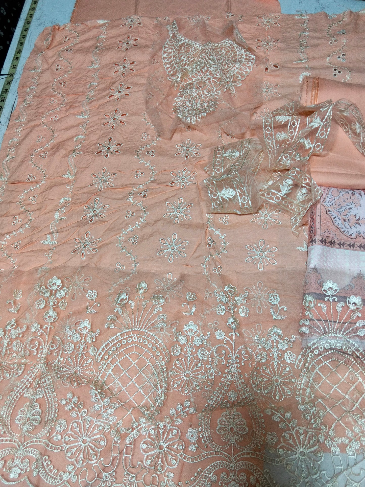 Sale embroided linen 3pc  printed wool shawl with embroided patches