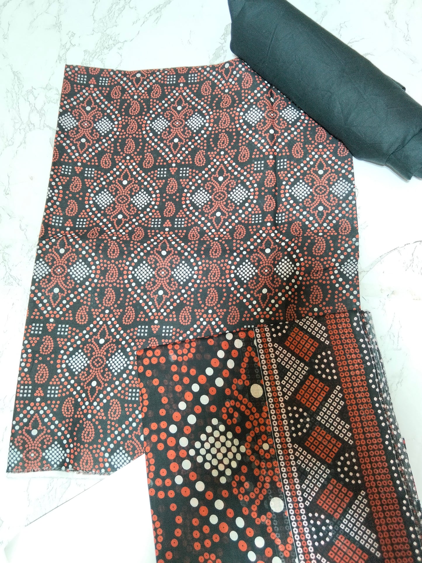 Sale printed lawn 3pc with plain trouser