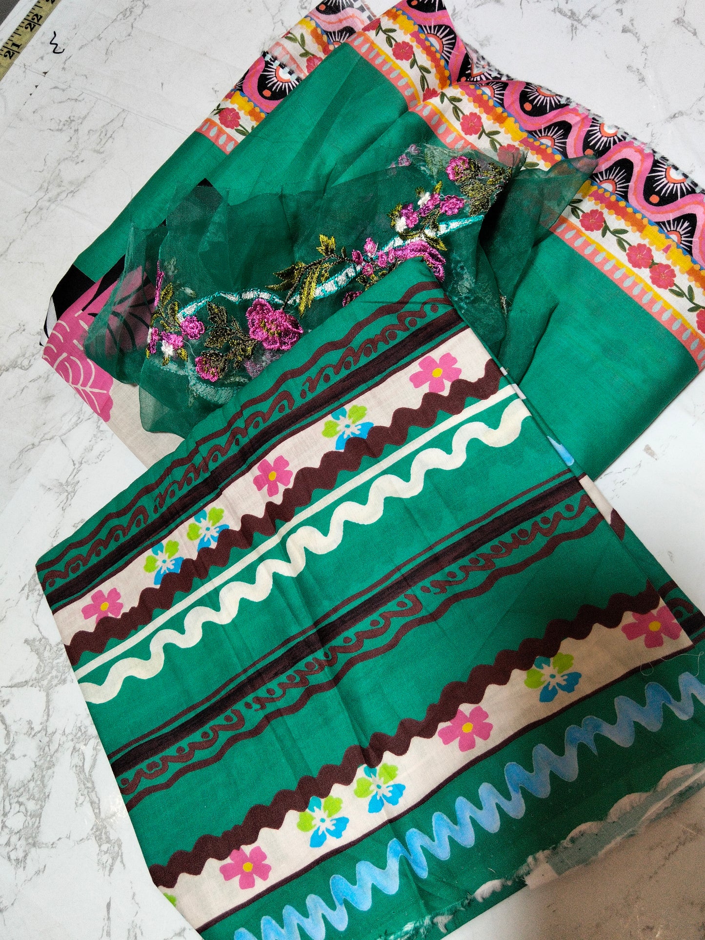 Sale printed lawn 2pc shirt and dupatta with embroided patches