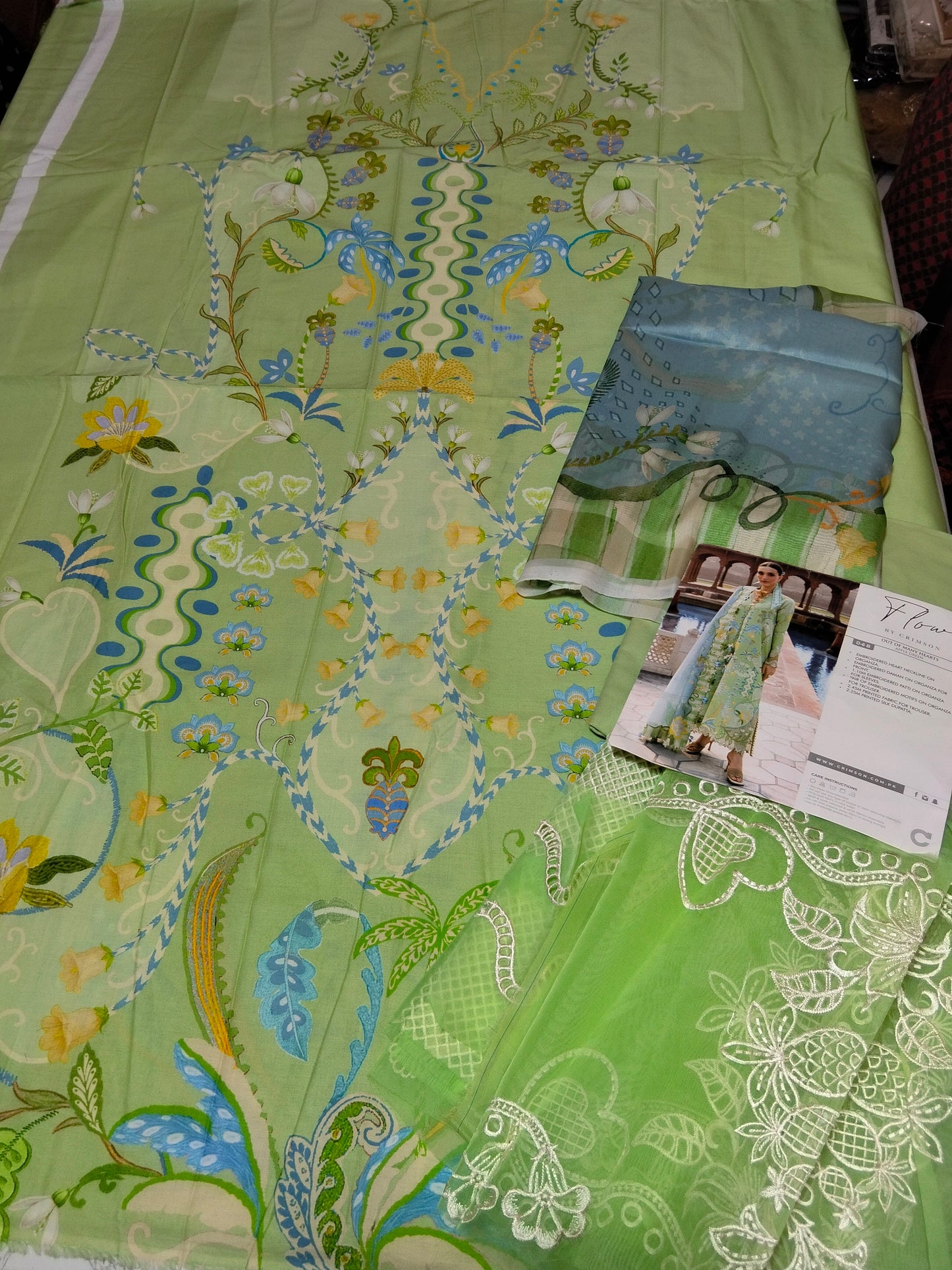 Sale Flow By Crimson embroided organza for front embroided patches with printed silk dupatta (complete 3pc)