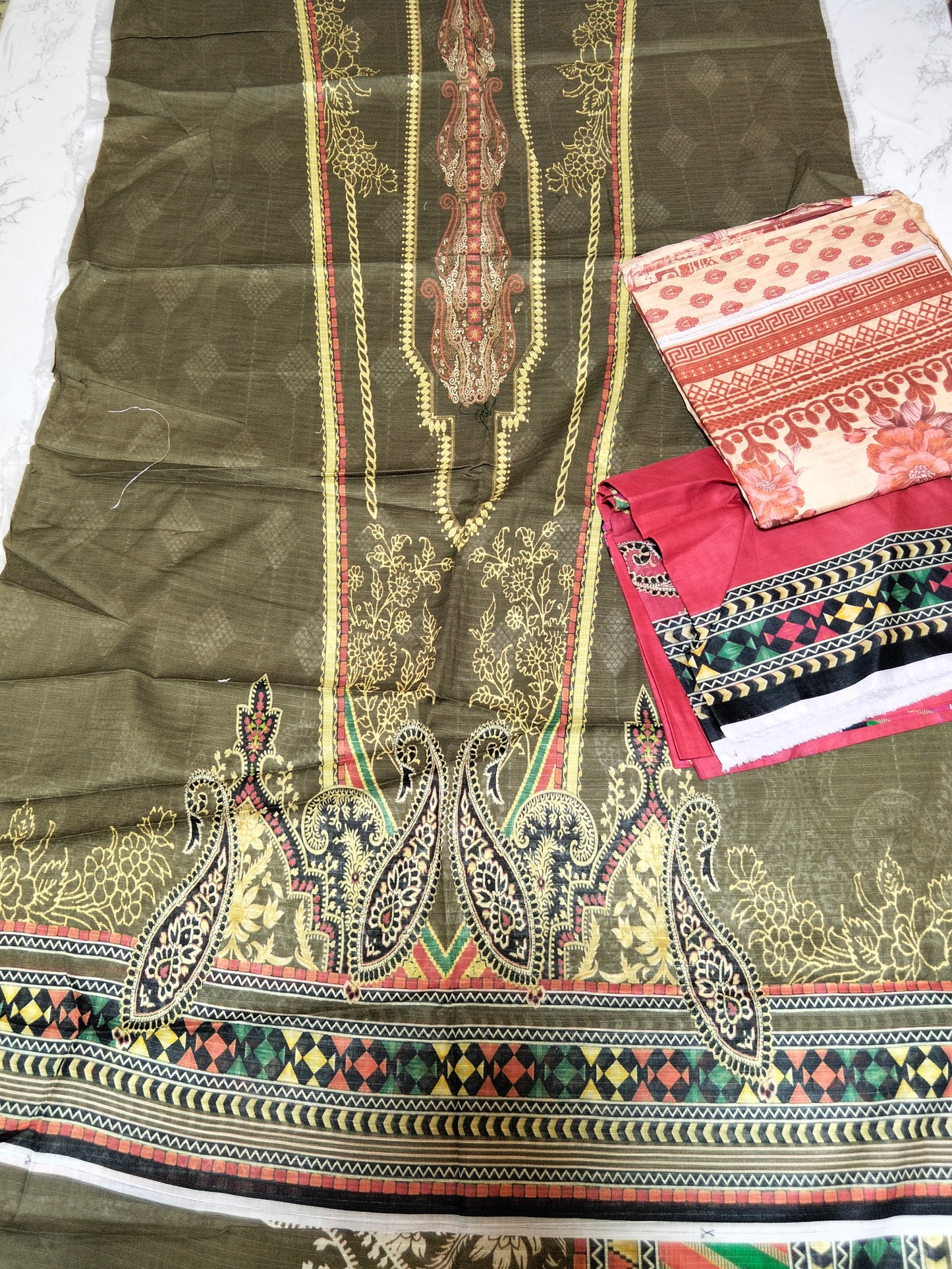 Sale lawn 2Set of 2pc