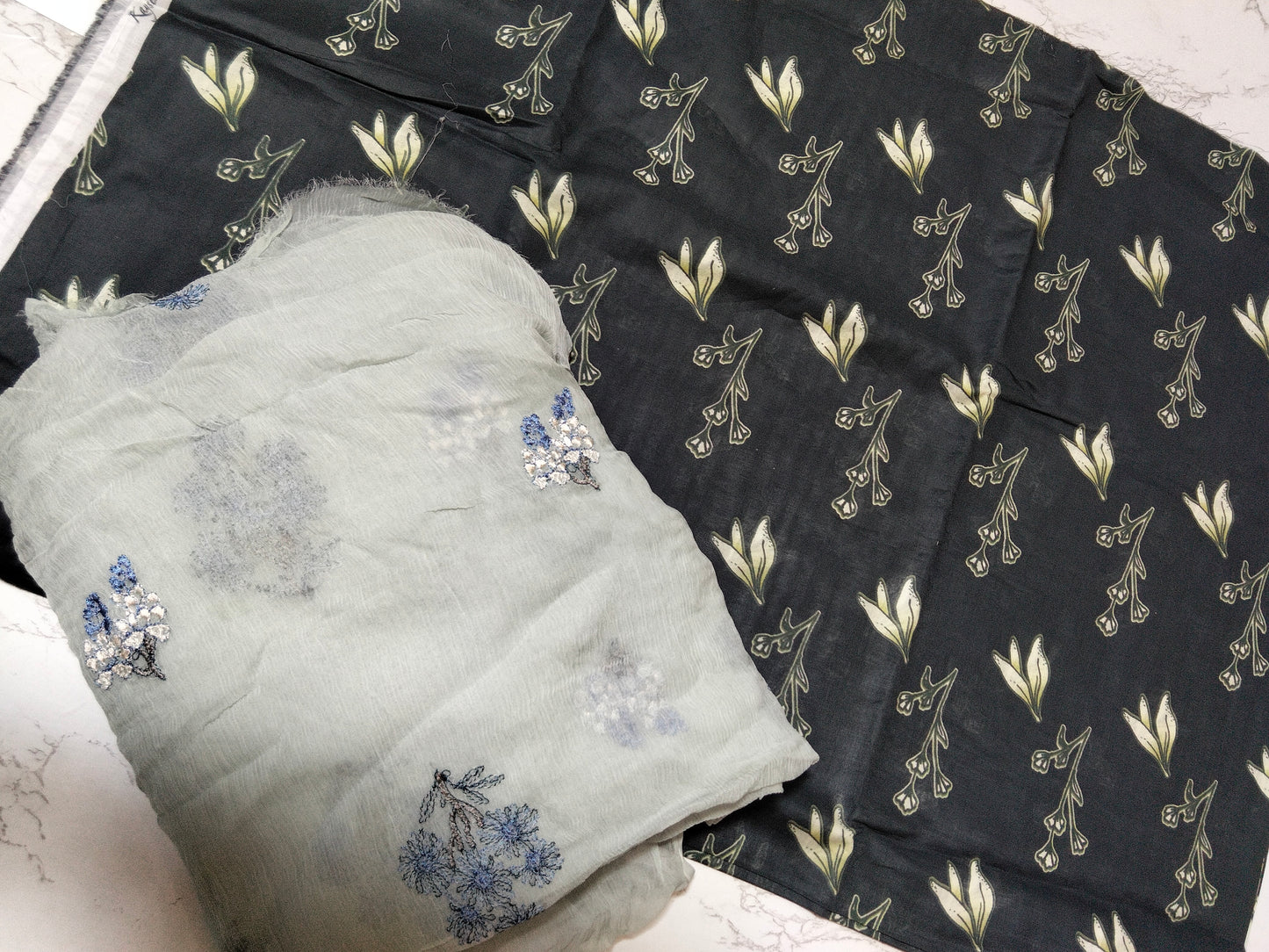 Allover printed lawn 2pc+breeze embroided pure chiffon dupatta