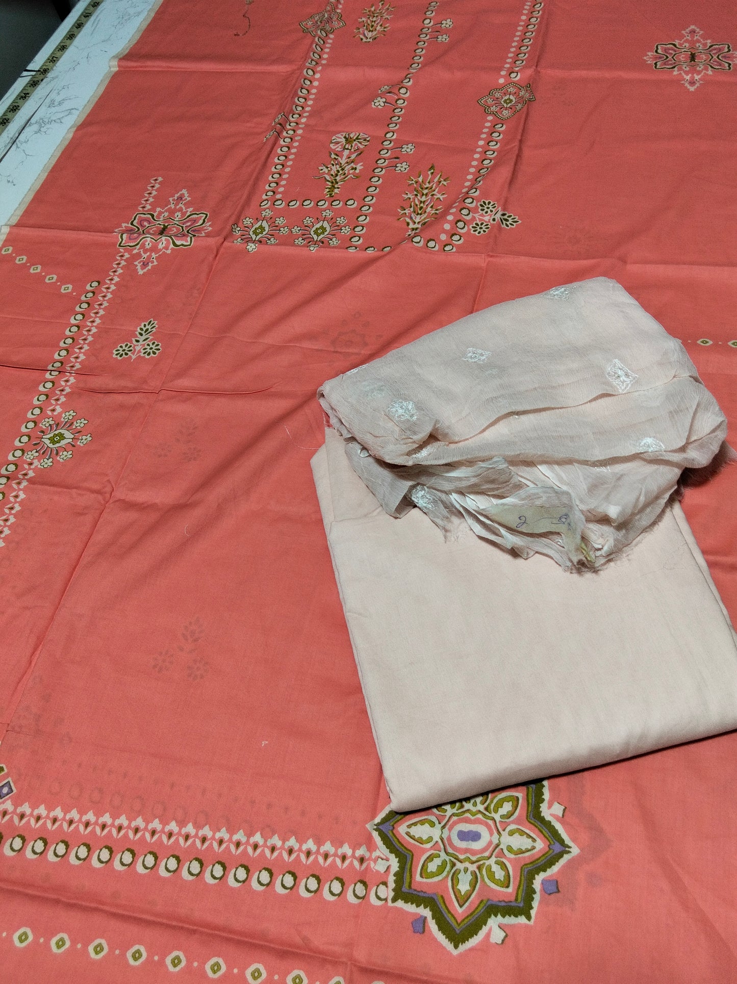 Sale printed lawn 3pc with Embroidered Chiffon dupatta