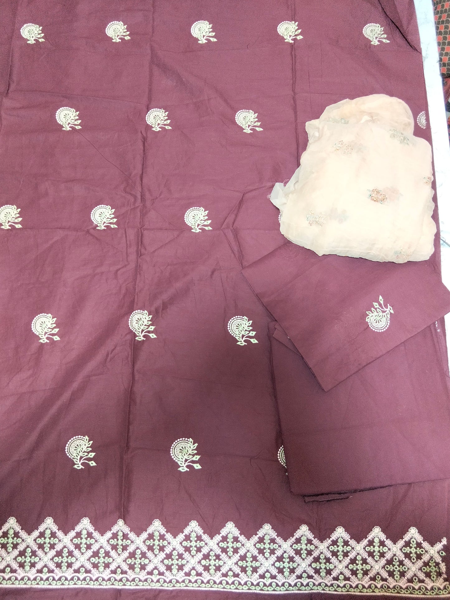 Sale Embroidered lawn 2pc+Breeze embroidered pur chiffon dupatta