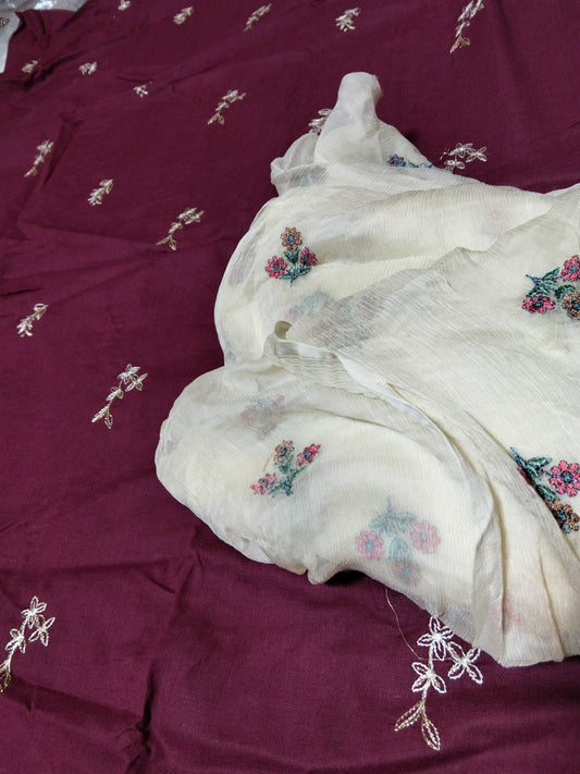 Sale Sapphire embroided lawn shirt+ breeze embroided pure chiffon dupatta