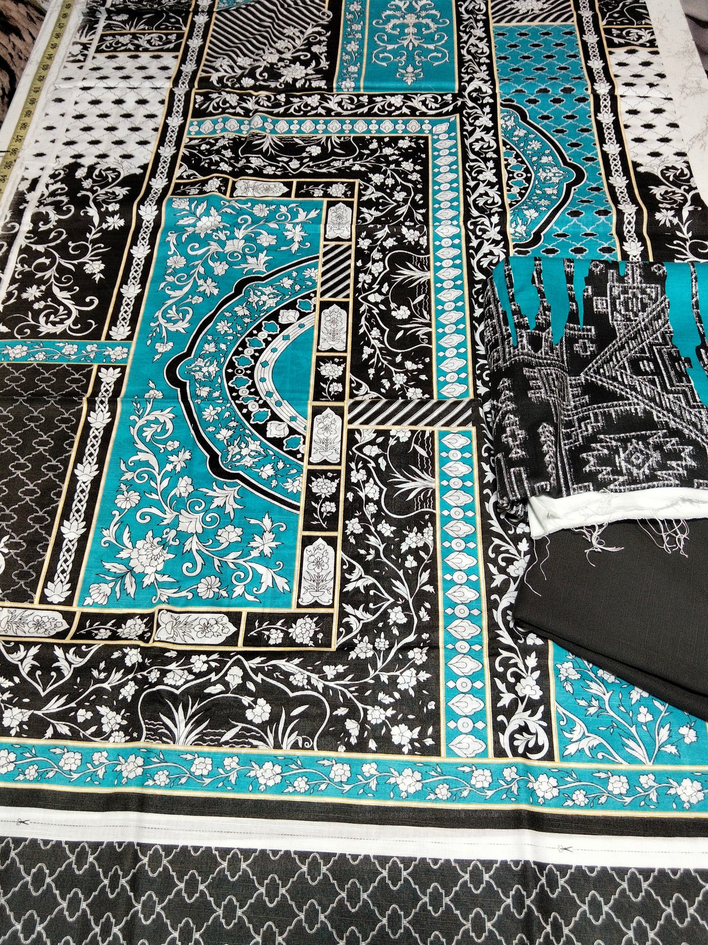 Sale Gul Ahmed printed khaddar 3pc