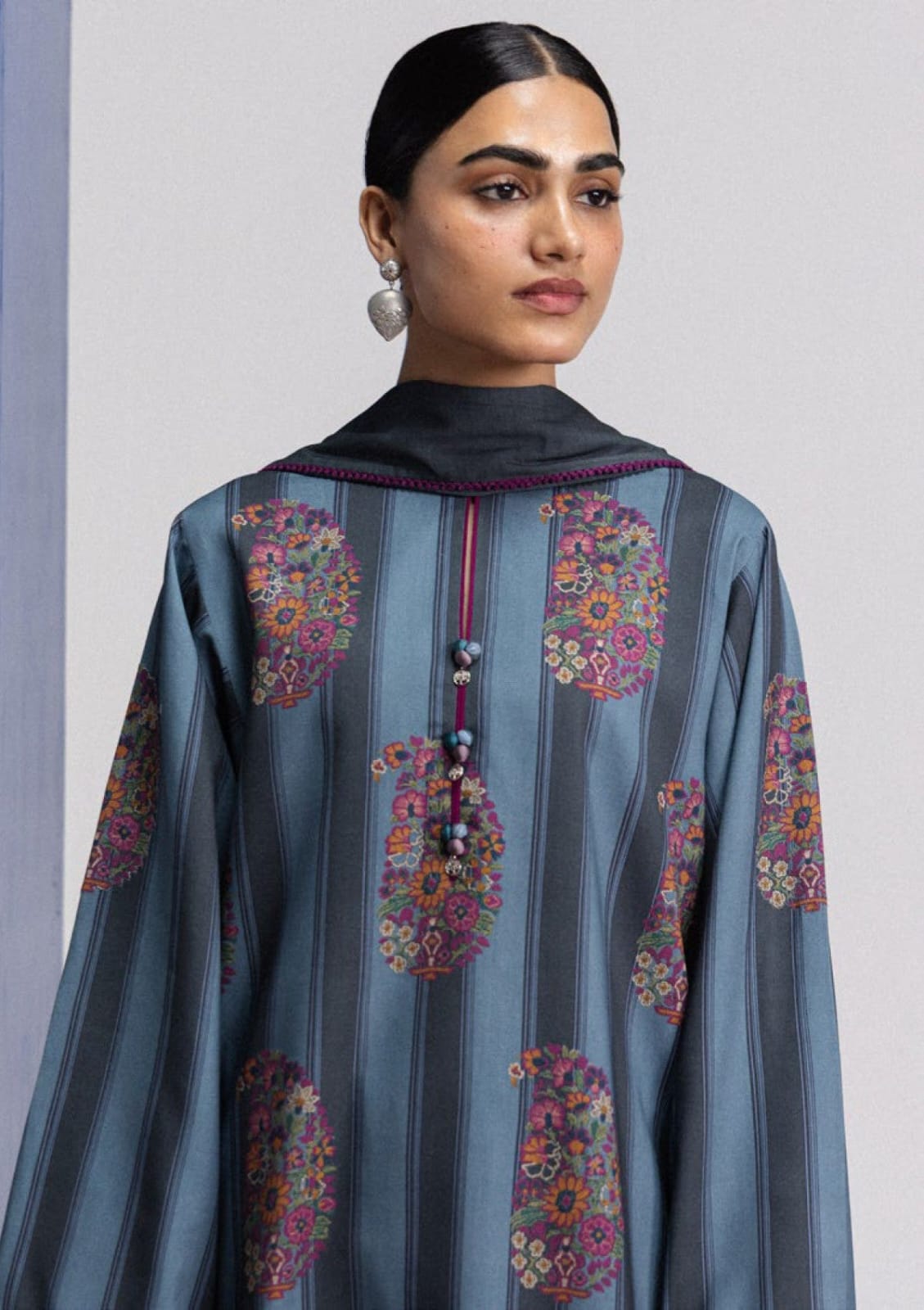 Coco prints by Zara shahjhan  RANIA -4B  printed linen 3pc