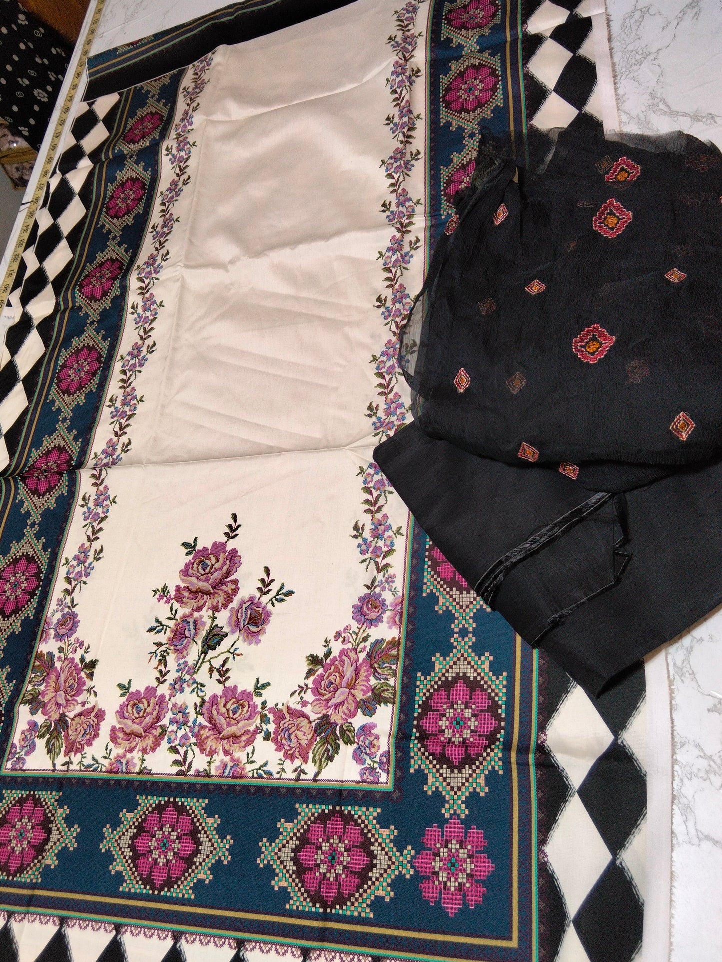 Sale Ethnic viscose printed 2 PC+breeze embroided pure chiffon dupatta