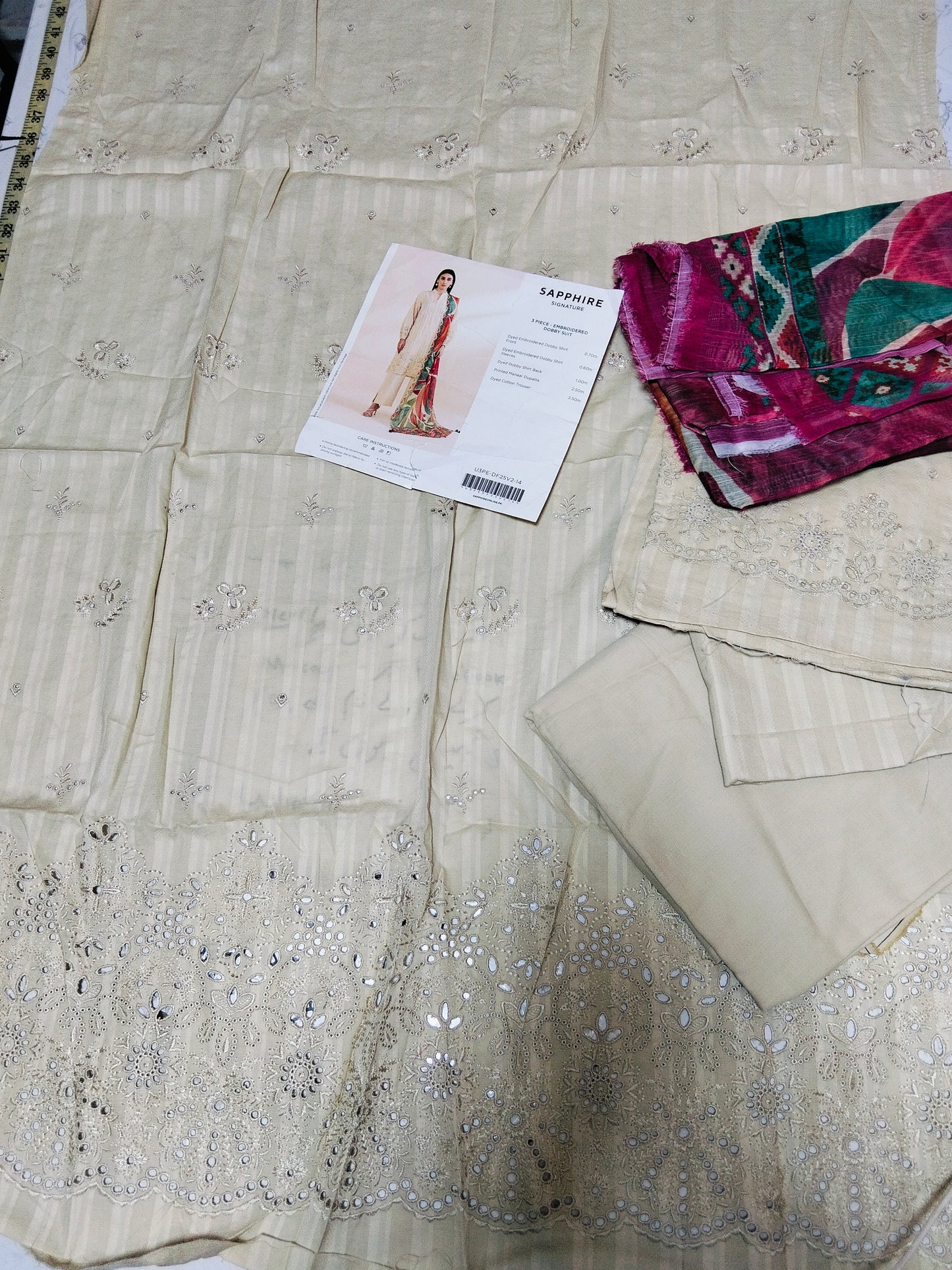 Sale Original Sapphire Embroidered Lawn 3pc with Manaar Dupatta