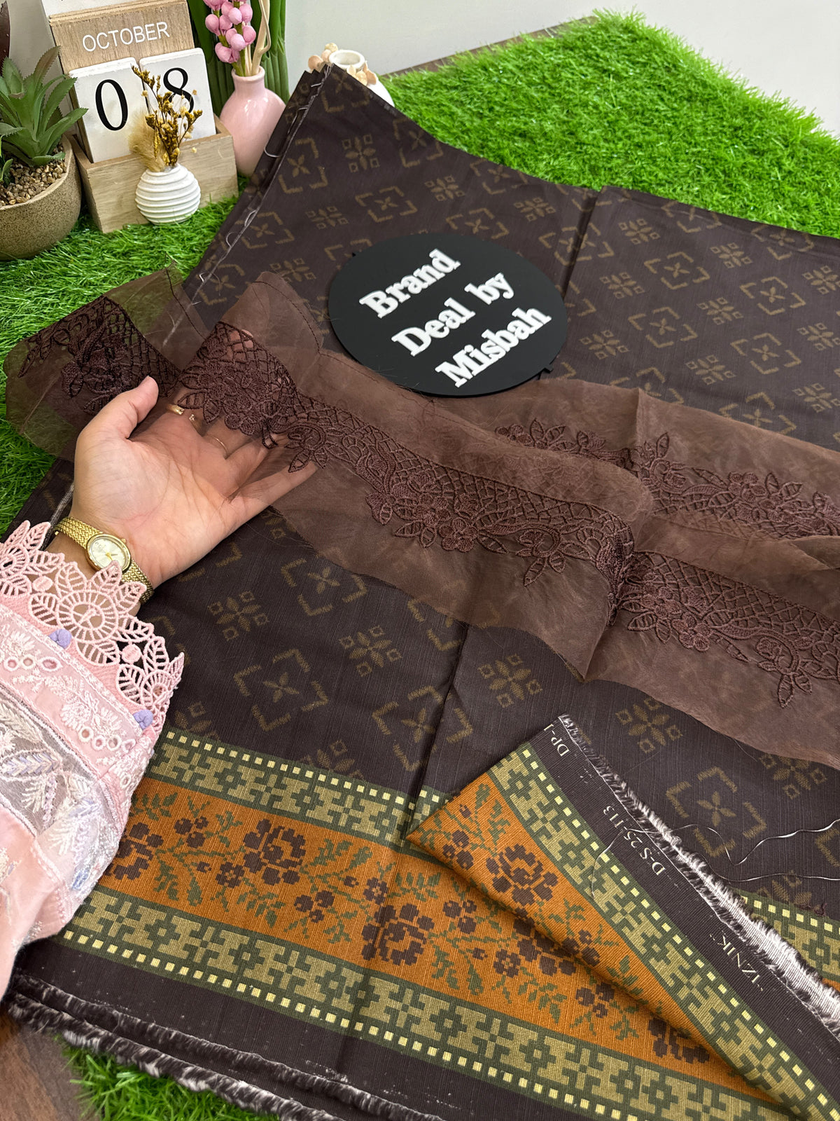 Iznik khadar allover print 2pc with embroided patch (patch ka design change hoskta hy)