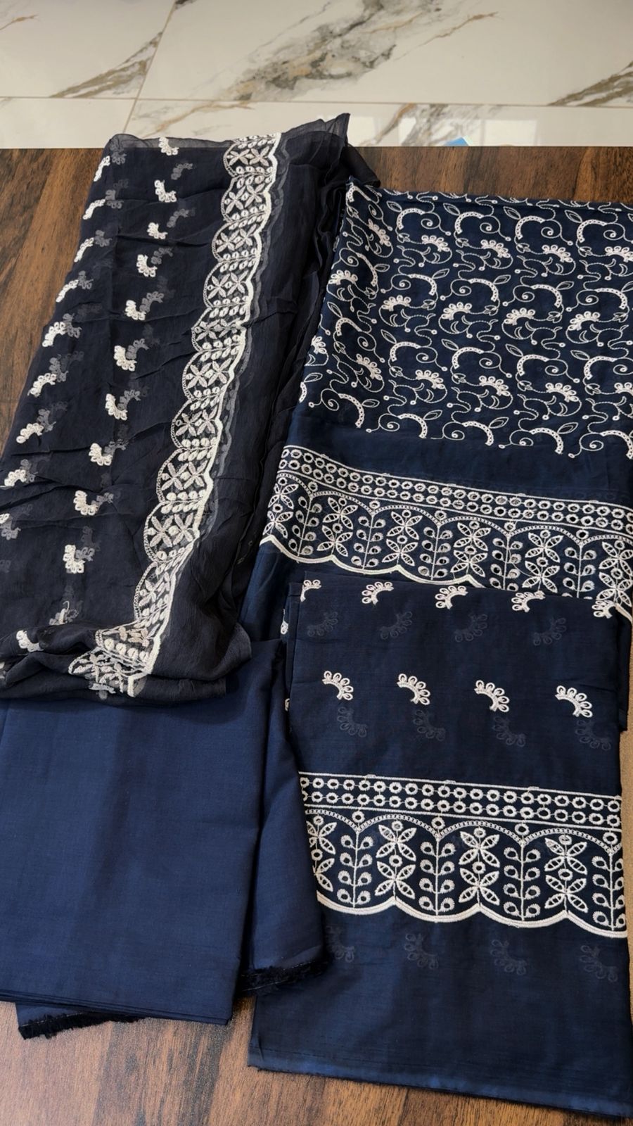 Riaz arts embroided chiken kari with pure chiffon duppata 3pc